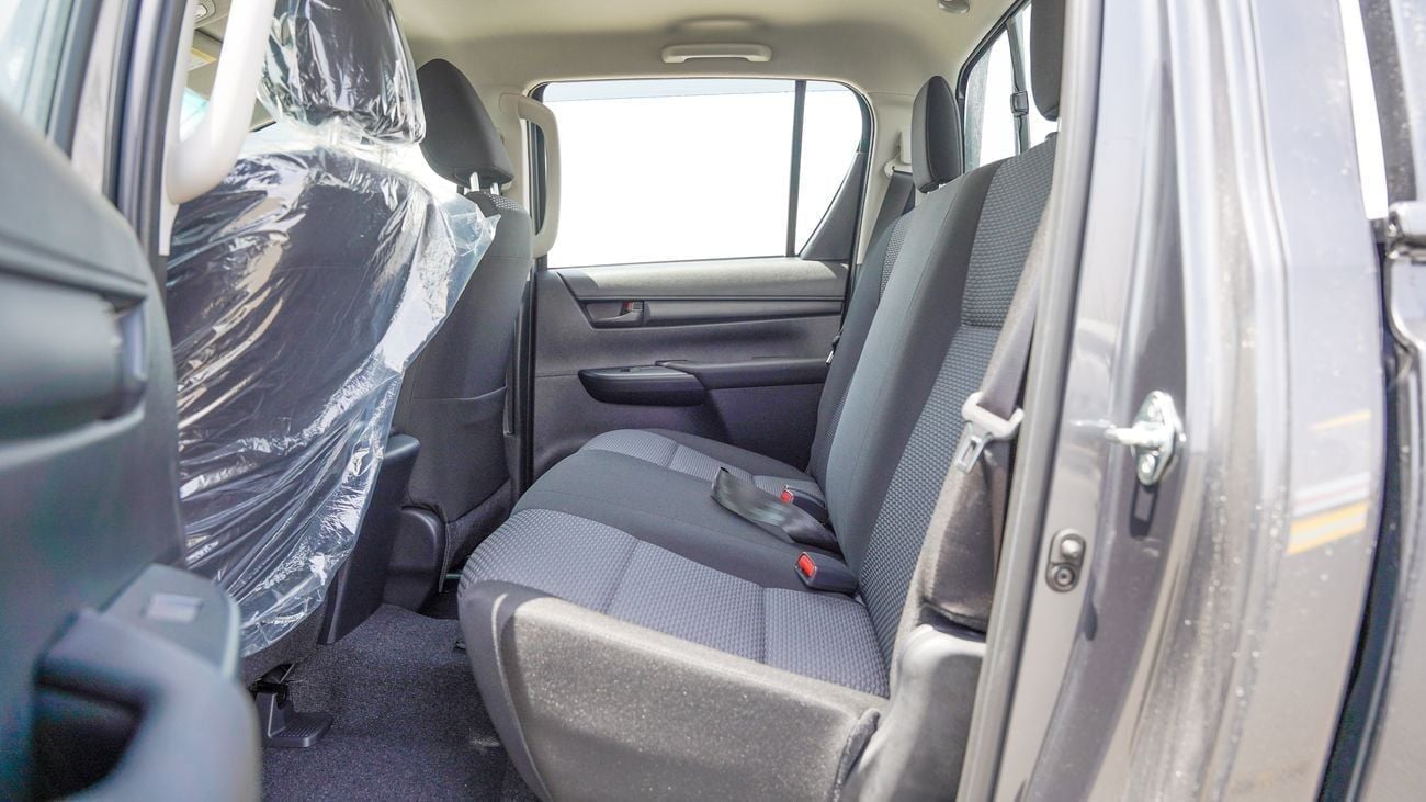 Toyota Hilux GLX 2.4L Double Cab Utility