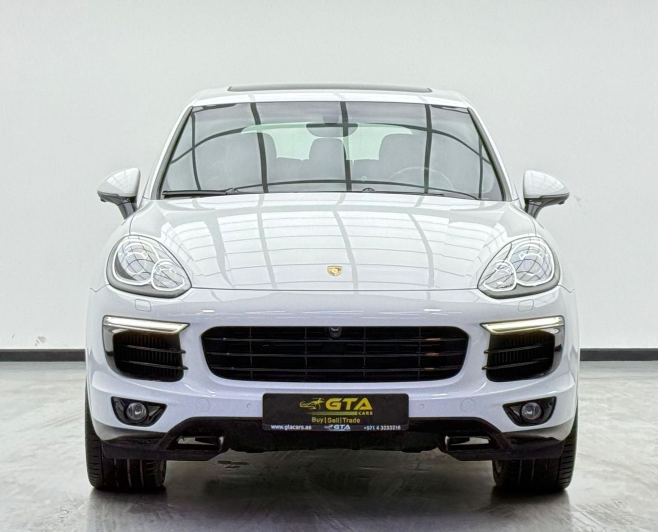 Porsche Cayenne 2016 Porsche Cayenne S, Service History, Fully Loaded, Excellent Condition, GCC