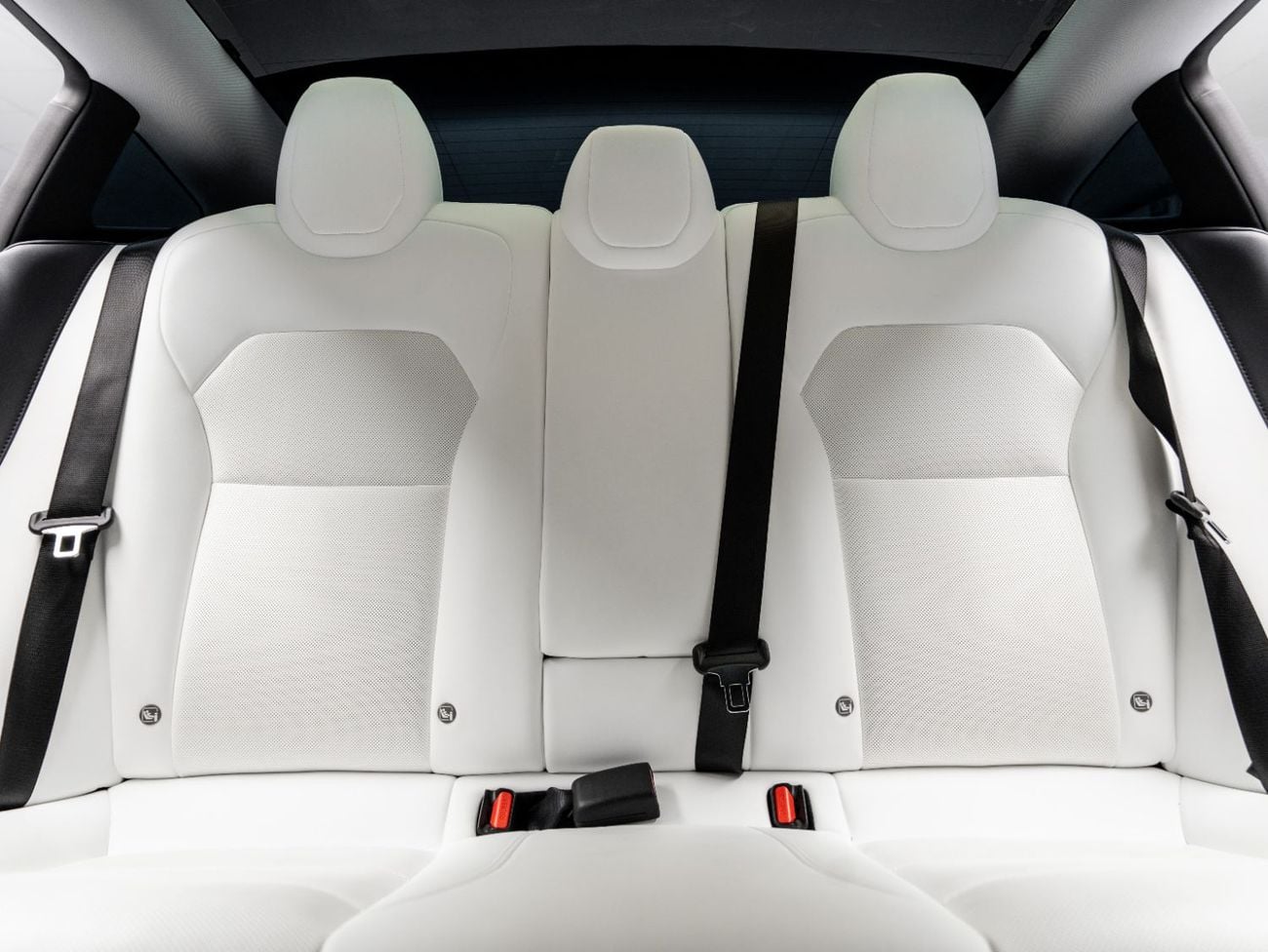 تسلا موديل 3 Performance (AWD)