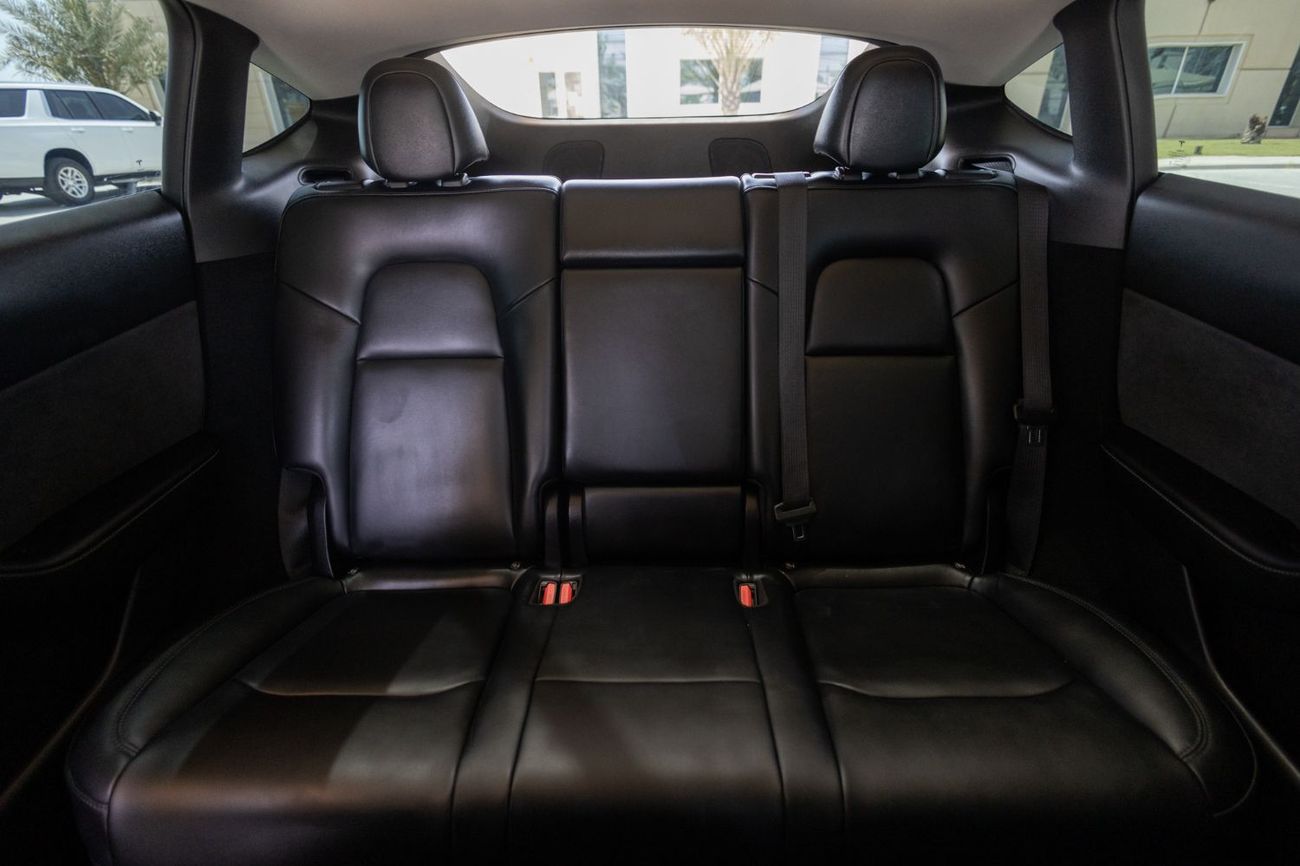 Tesla Model Y Tesla Model Y Performance 2022 GCC under Agency Warranty with Flexible Down-Payment.