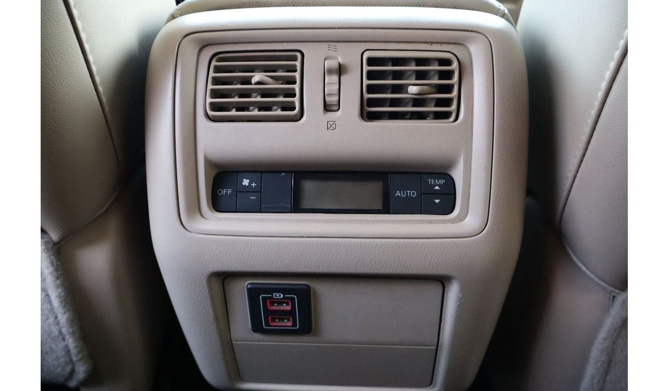 Nissan Pathfinder SV 3.5L (260 HP) 4WD