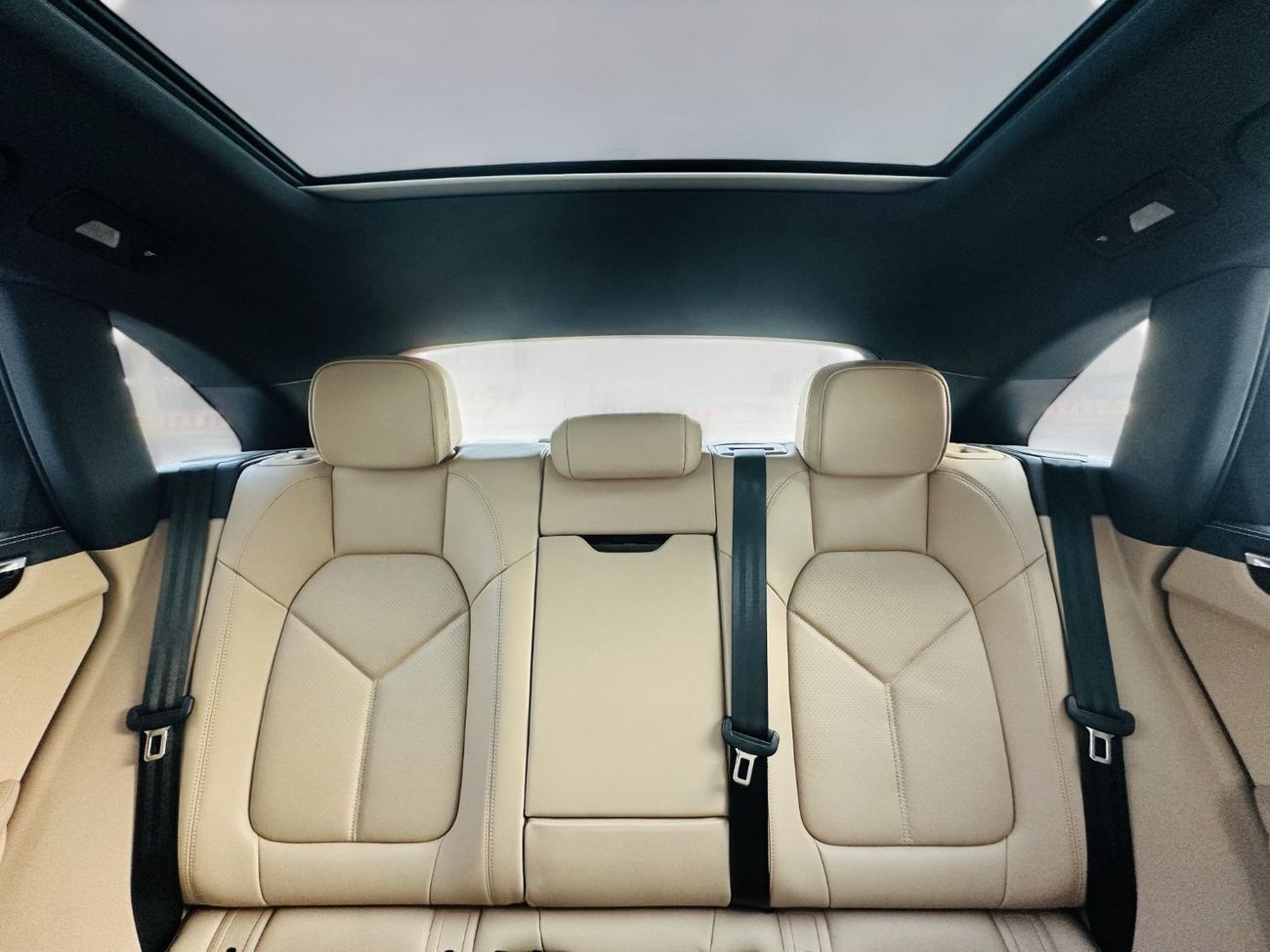 بورش ماكان S 3.0L (340 HP)  V6 A/T | 2024 | GCC SPECS | AGENCY WARRANTY | SERVICE HISTORY | AED 4,560 P/M