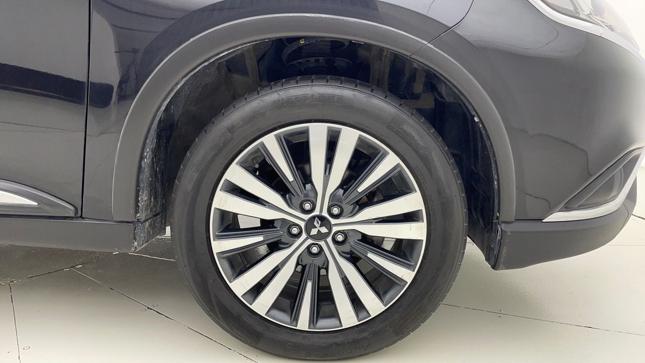 ميتسوبيشي آوتلاندر GLX MIDLINE 2.4 | بدون دفعة مقدمة | اختبار القيادة في المنزل