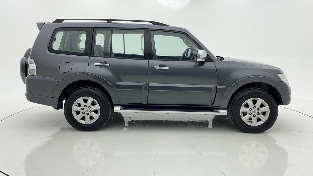 Mitsubishi Pajero GLS MIDLINE 3.8 | Zero Down Payment | Free Home Test Drive