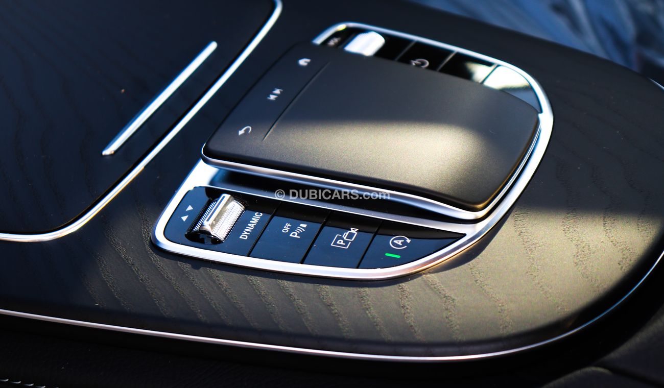 Mercedes-Benz E200 AMG MY2022 Night Package