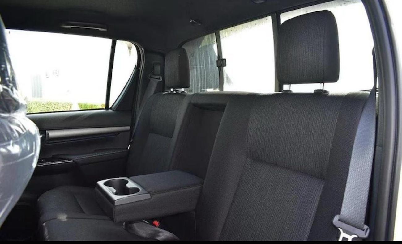 تويوتا هيلوكس TOYOTA HILUX ADVENTURE 2.8L 4X4 AUTOMATIC DIESEL DOUBLE CAB