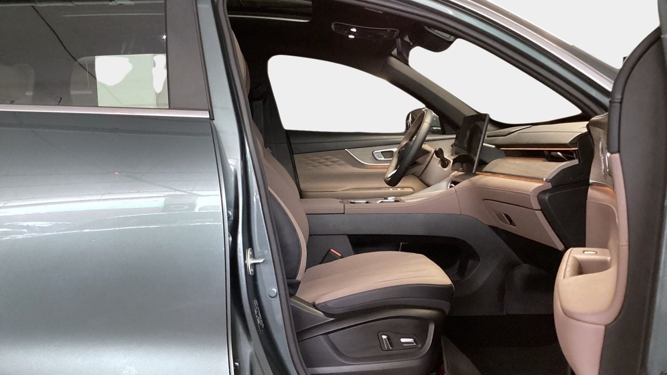 Chery Tiggo 8 1.6 LUXURY DCT | Guaranteed Warranty | 0 Down Payment