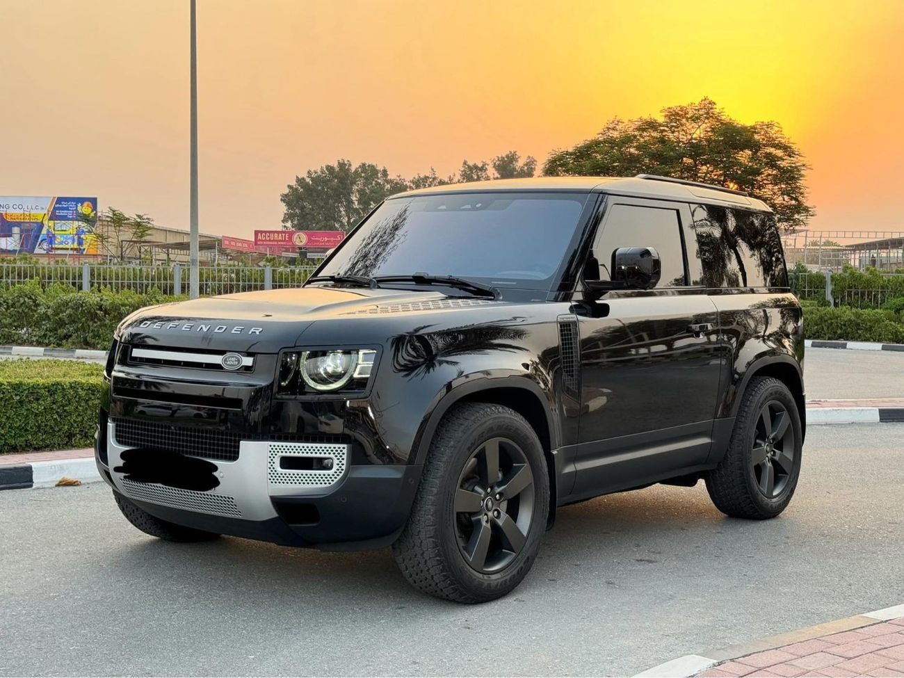 لاند روفر ديفندر 90 X-ديناميك HSE P400