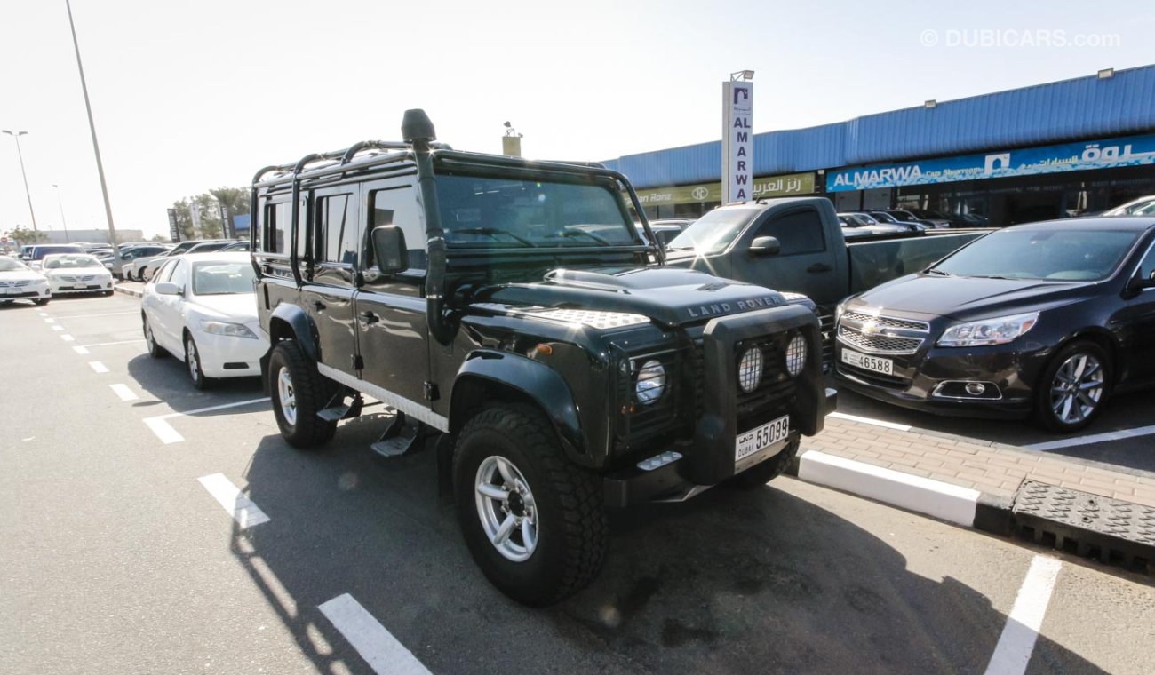 Land Rover Defender