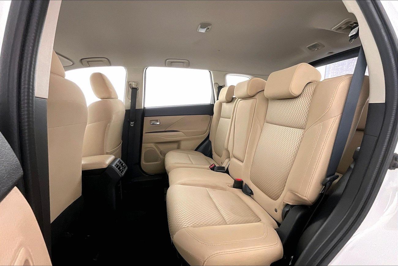 Mitsubishi Outlander GLX Basic | Guaranteed Warranty | 0 Down Payment