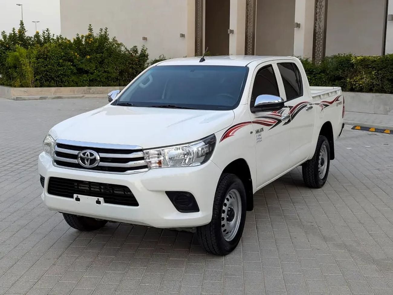 Toyota Hilux GL 2.7 L 4X4 Automatic - Original paint - GCC Specs Dual Cab Pickup