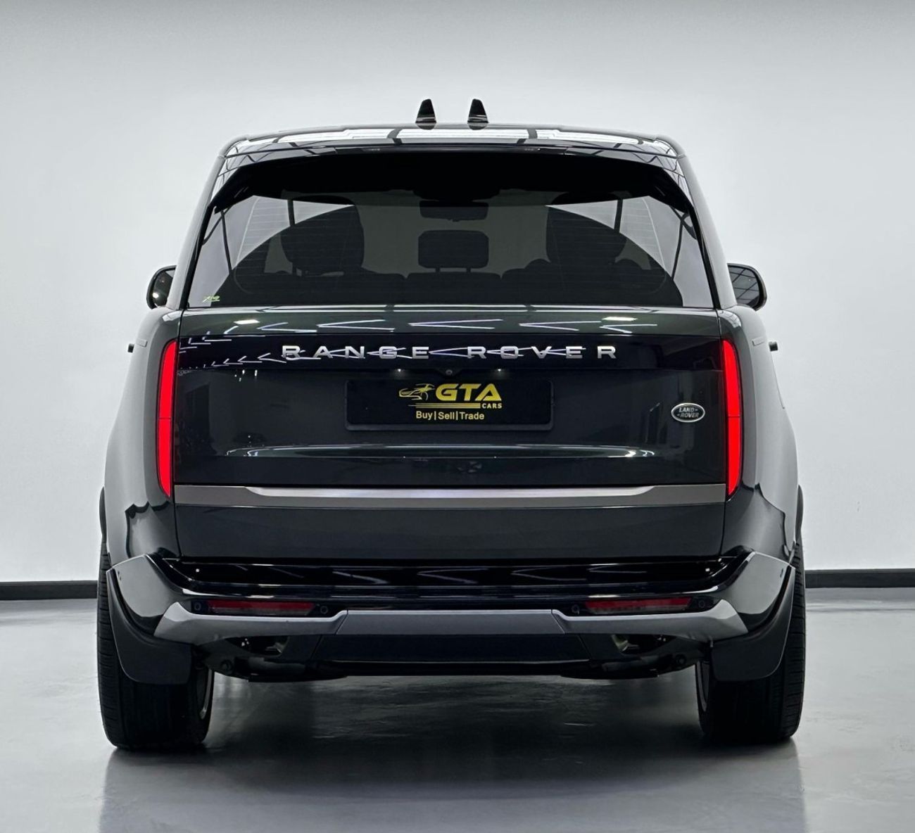 لاند روفر رينج روفر HSE P400 3.0L 2023 Range Rover HSE P400, Agency Warranty Till 28, Agency Full Service History, GCC