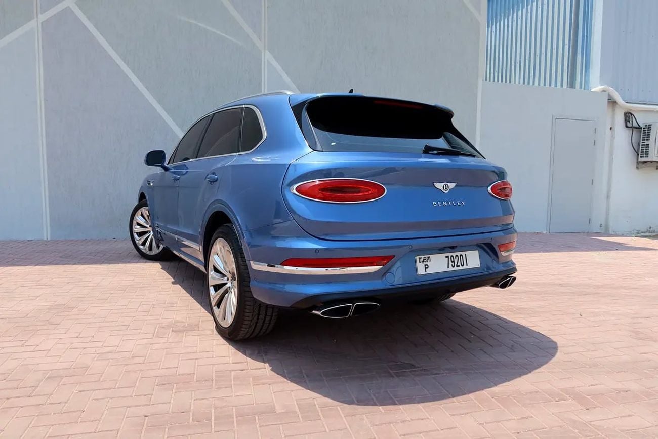 Bentley Bentayga AZURE | GCC Specs | Under Warranty | Accident Free