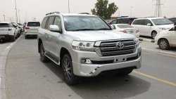 Toyota Land Cruiser R.H.D Diesel V8 upgreded to new design 2019 with Low km,Leather Seats,Electric Seats Right-hand Driv