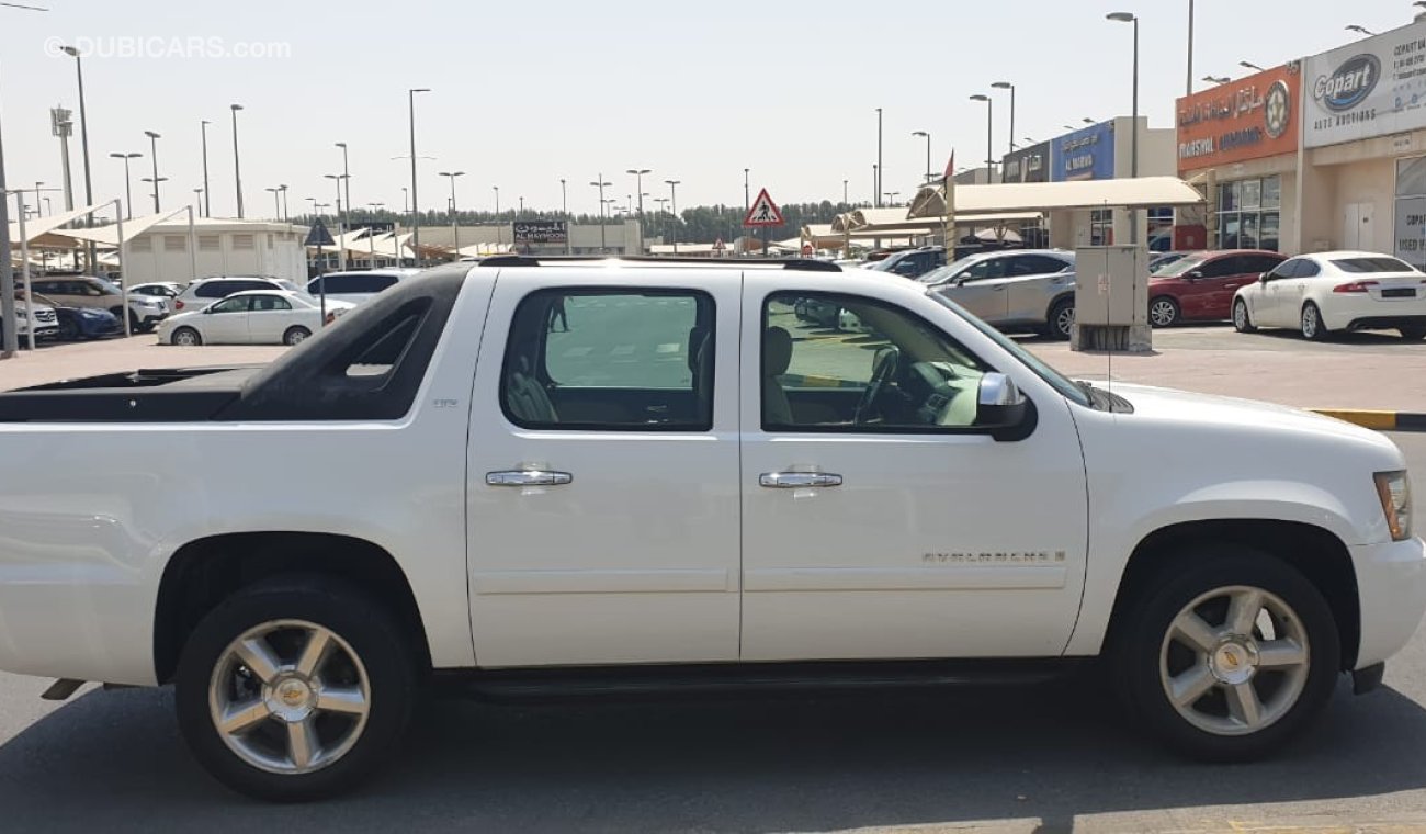 Chevrolet Avalanche full  Option