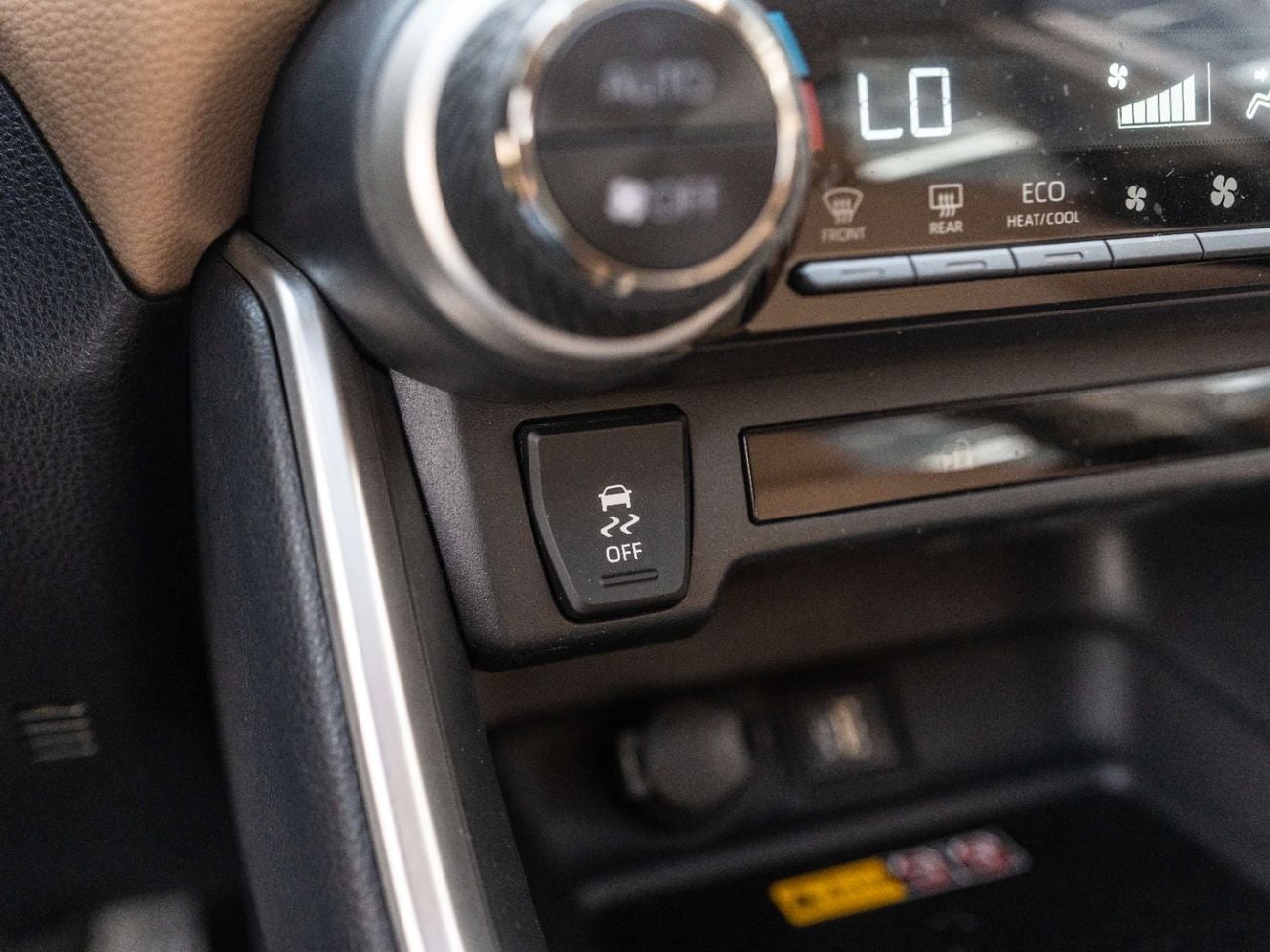 Toyota RAV4 2.5L (2WD) VX