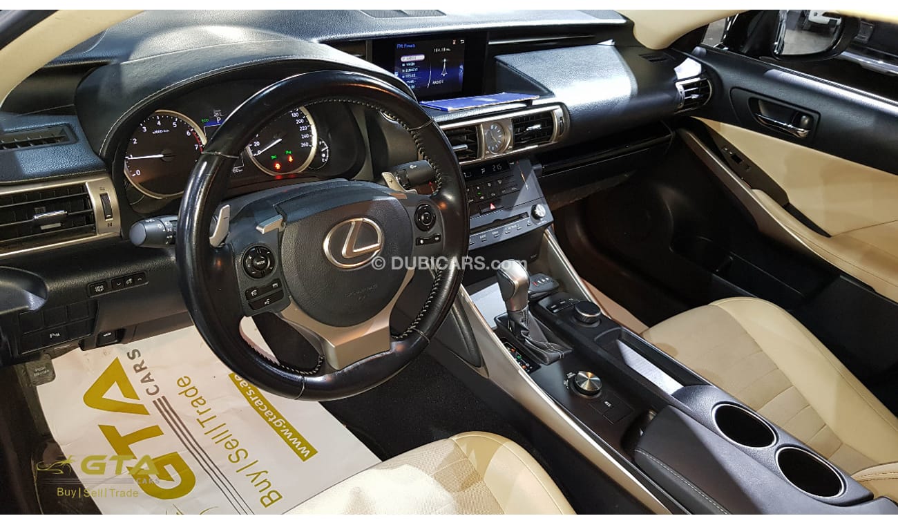 Lexus IS 200 t F-Sport, Warranty, Full Service History, GCC