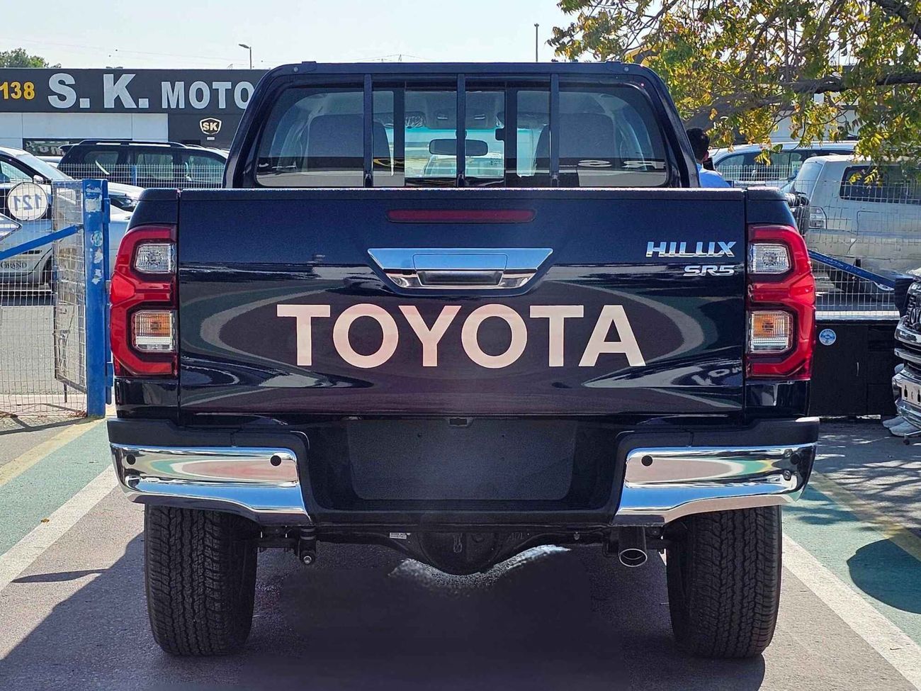 Toyota Hilux WIDE BODY / 4.0L V6 A/T  PETROL / PUSH START / 4WD (CODE # HP40AF)