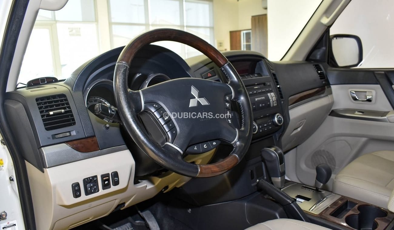 Mitsubishi Pajero GLS V6