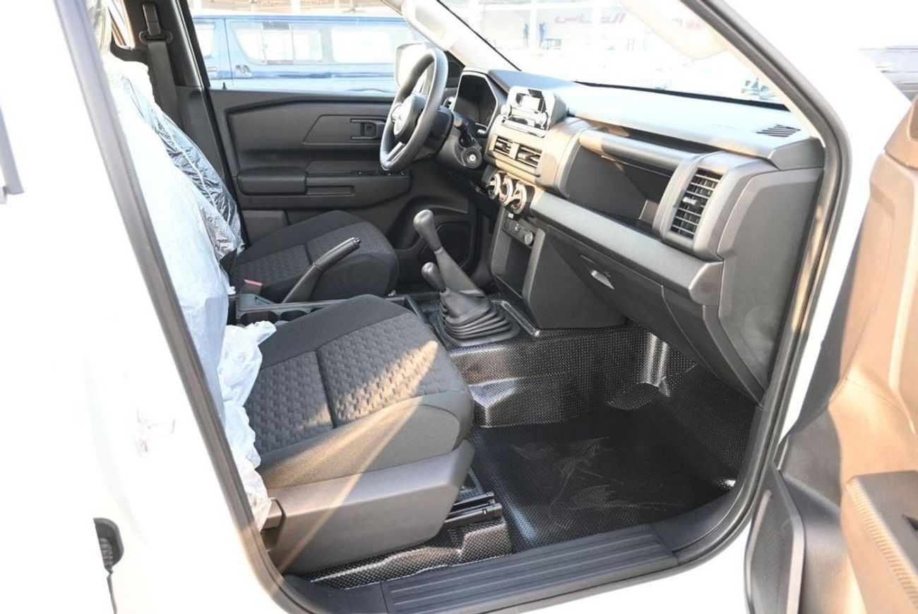 ميتسوبيشي L200 2.4L GL DSL DC 4X4 5MT Mid-Line 2025