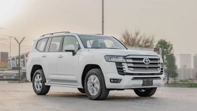 Toyota Land Cruiser 2026 Toyota Land Cruiser GXR 3.5L AT Petrol (With Sunroof) (White-Beige)