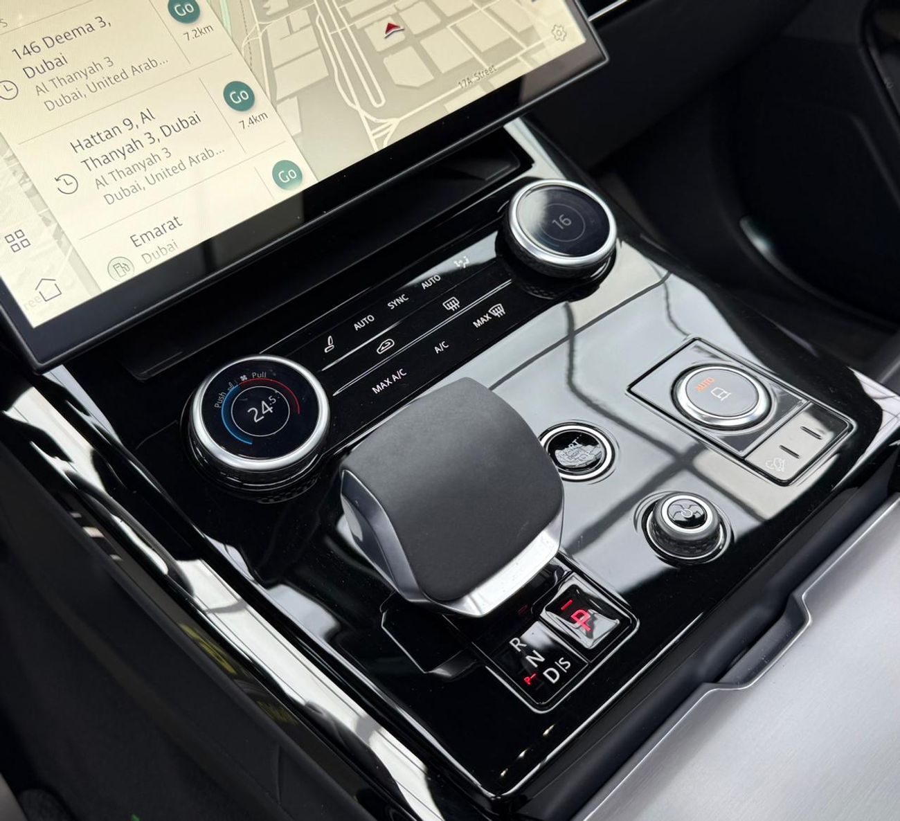 Land Rover Range Rover Sport HSE 2023 Range Rover Sport HSE, 2027 RR Warranty, Full RR Service History, Excellent Condition, GCC