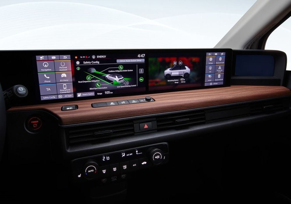Honda E interior - Multimedia Screen