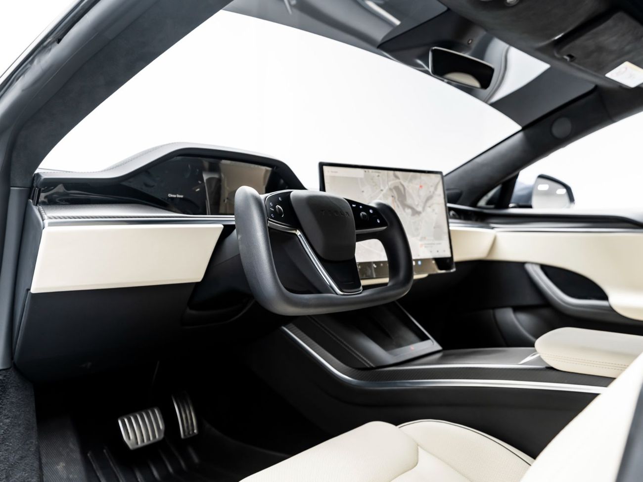 Tesla Model S Plaid (AWD) 2023 Tesla Model S Plaid, 2027 Tesla Warranty, Tesla Battery Warranty, Low KMs, GCC