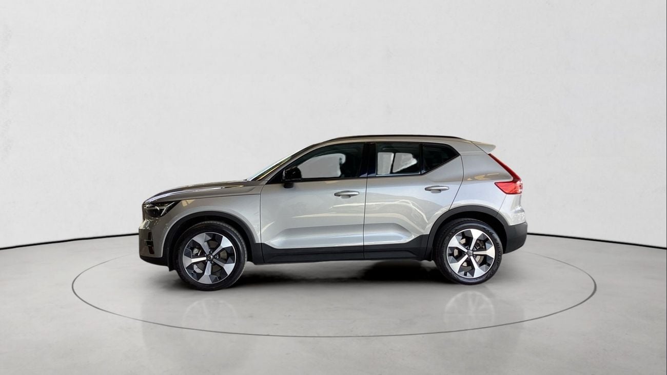 فولفو XC 40 2.0 B4 MHEV ULTIMATE DARK AUTO | شامل الضمان | 0 ﺪﻔﻋﺓ ﺃﻮﻟﻯ