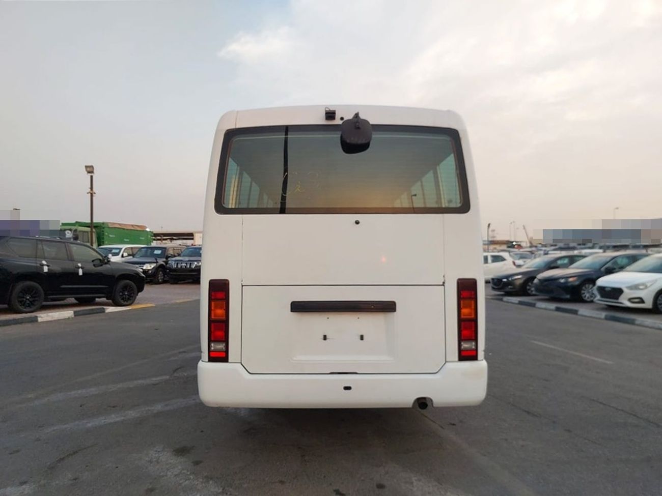 نيسان سيفيليان NISSAN CIVILIAN BUS RHD 2003 MODEL 4.2 L DIESEL AUTOMATIC(PM20191)