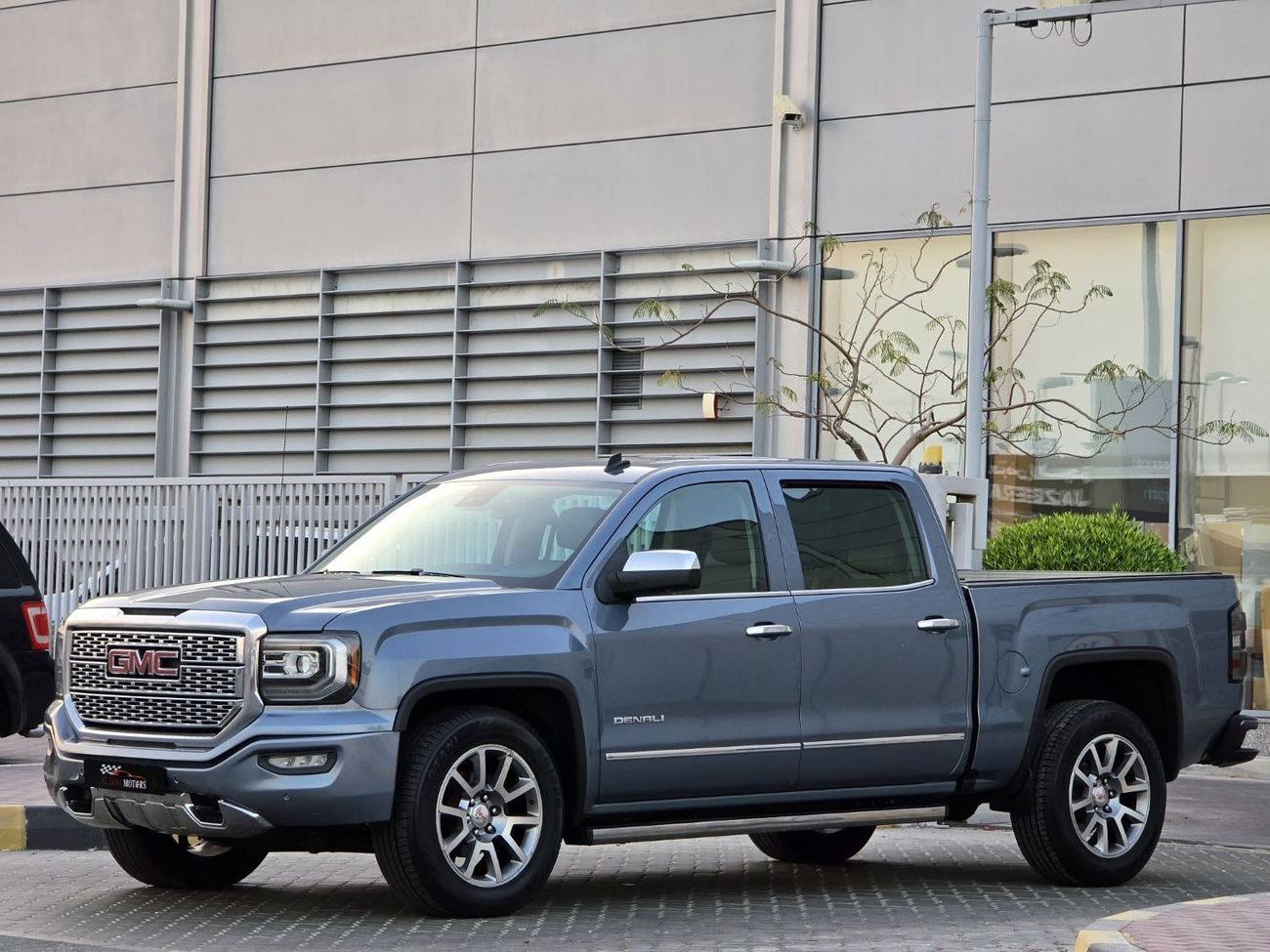 جي أم سي سييرا 1500 Denali 6.2L (425 HP) GMC SIERRA DENALI 2016 GCC 6.2L FULL OPITION // PERFECT CONDITION