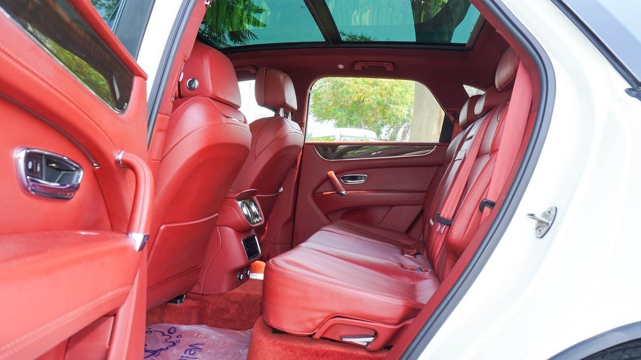 Bentley Bentayga V8 DIESEL 2018 GERMAN SPECS