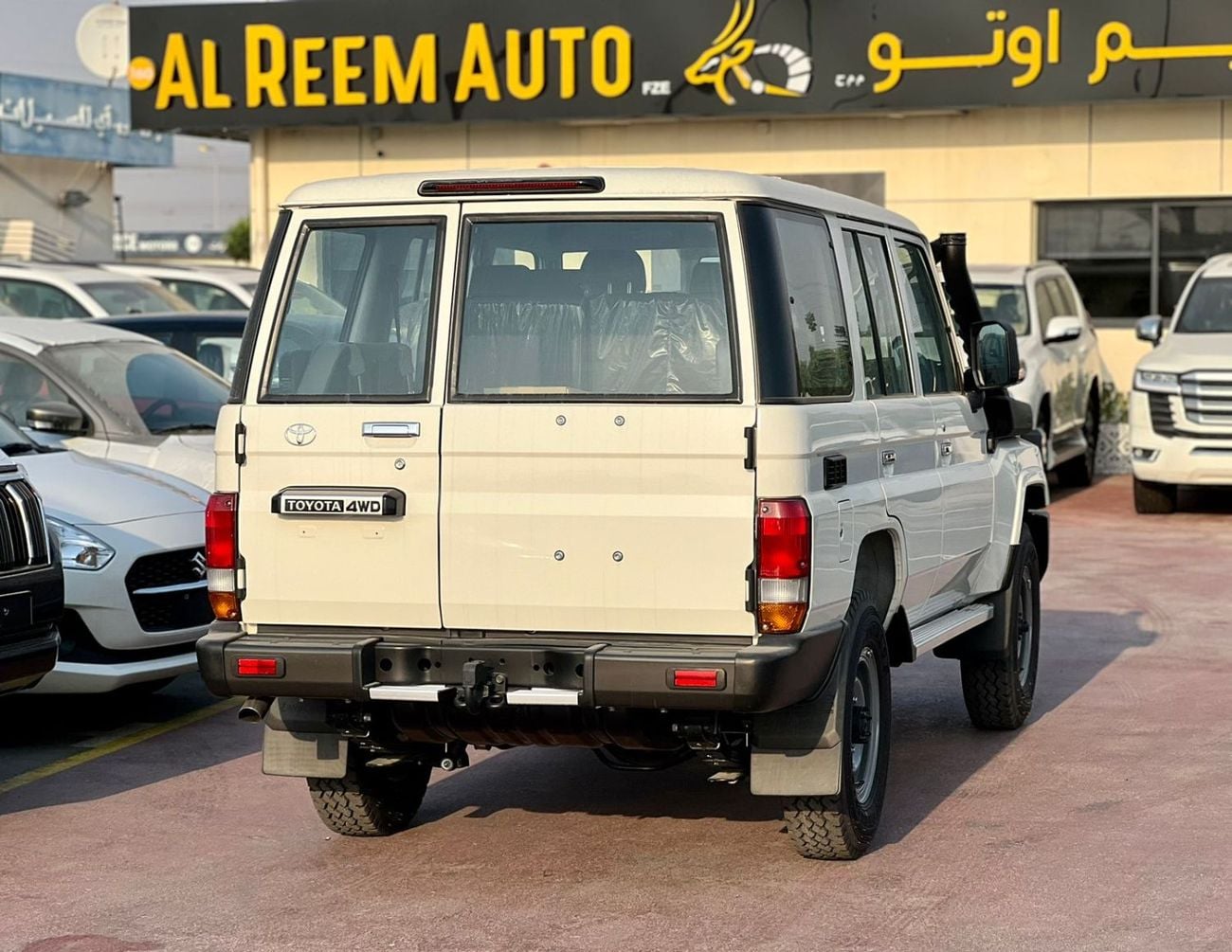 تويوتا لاند كروزر 76 Toyota Land Cruiser LC 76 4.2 LX 2025