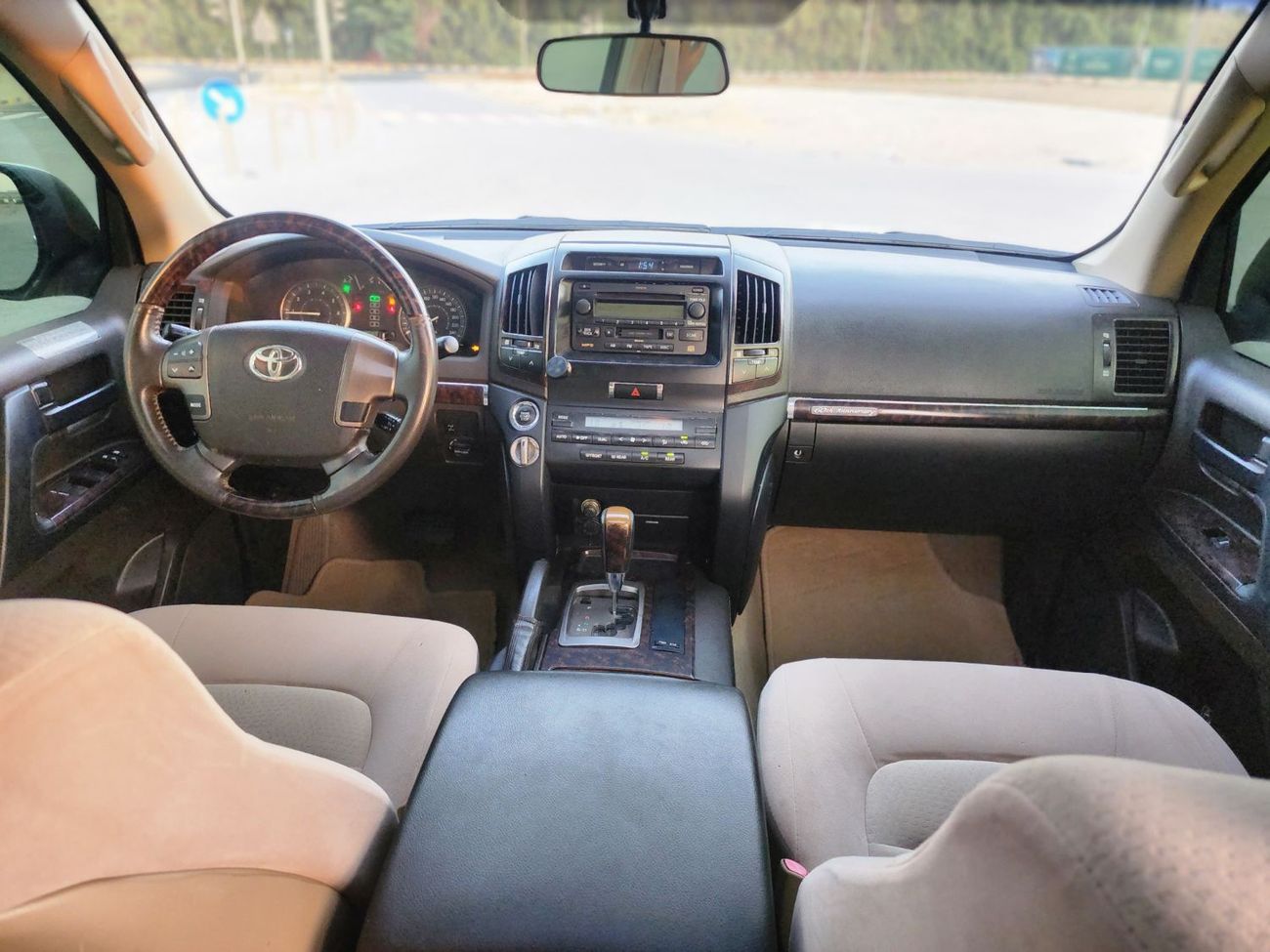 Toyota Land Cruiser GX.R V8