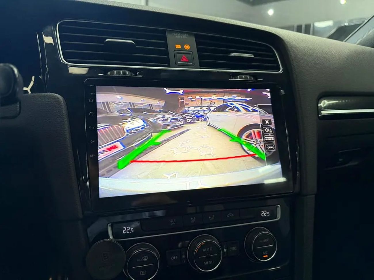 فولكس واجن جولف ار Vw R | 1 Owner | Original Paint | GCC Specs | No Accidents