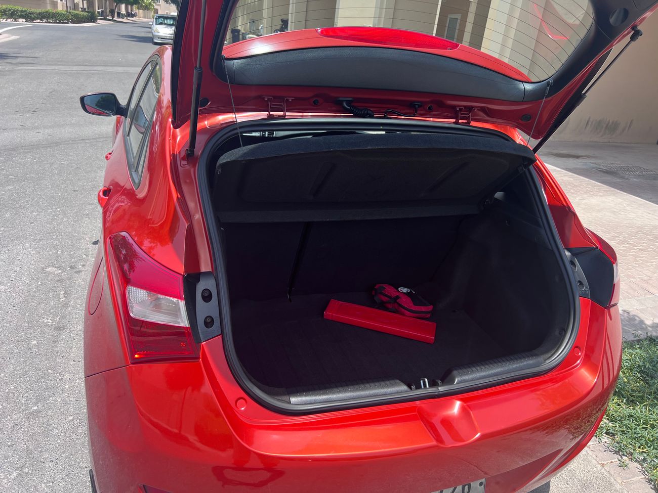 هيونداي i30 GL 1.6L