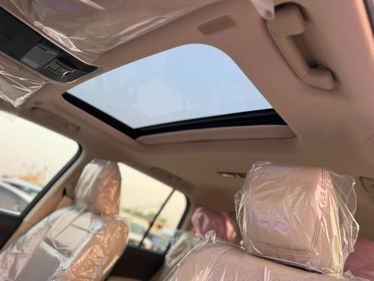 Toyota Land Cruiser VXR FUTTAIM SPECS