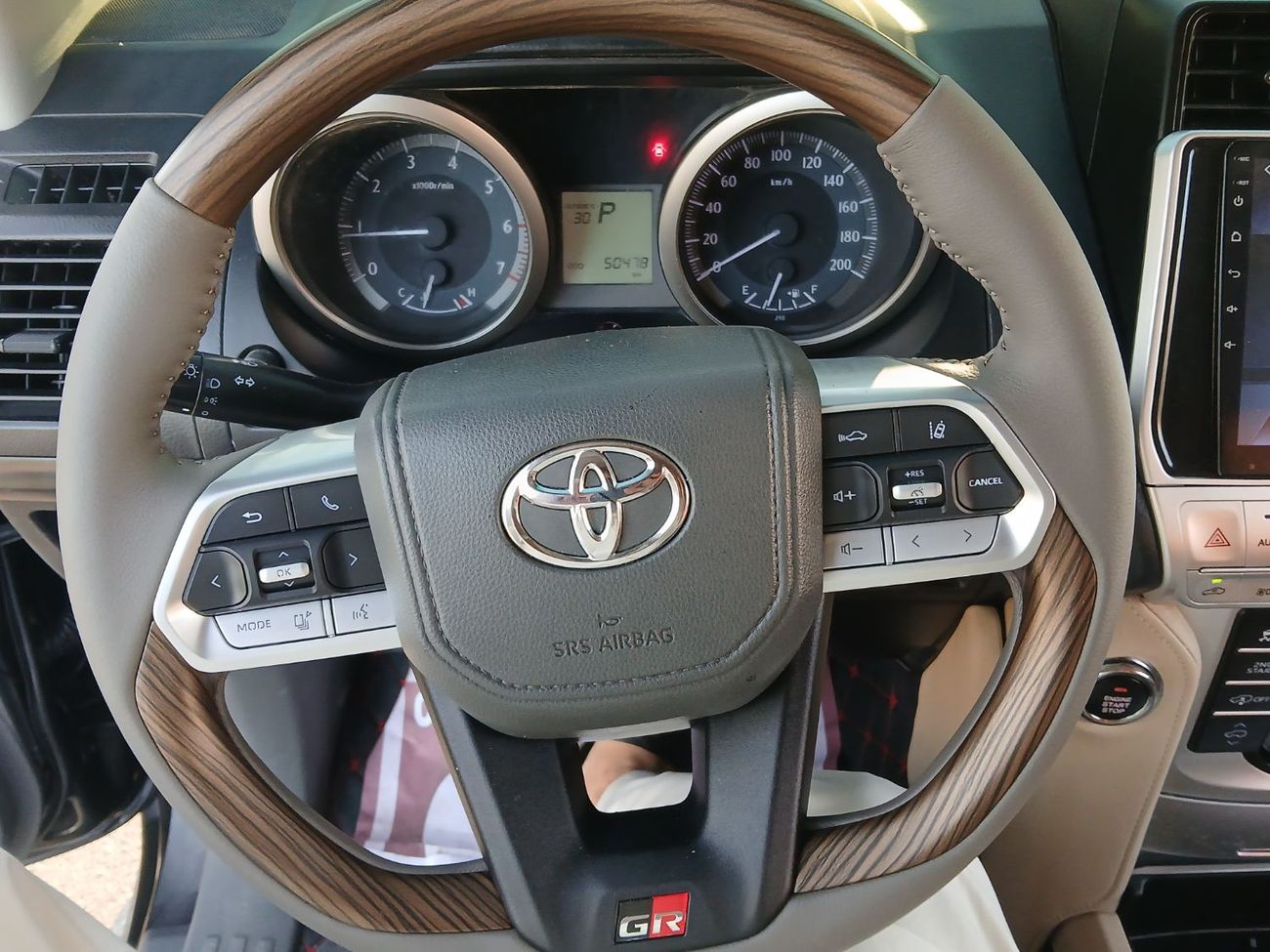 تويوتا برادو Toyota prado 2013Model TXL 2.7L v4 petrol Engine Colour Black push start Transmission Automatic Inte