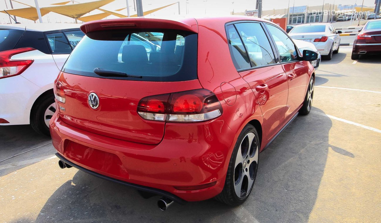 Volkswagen Golf GTI