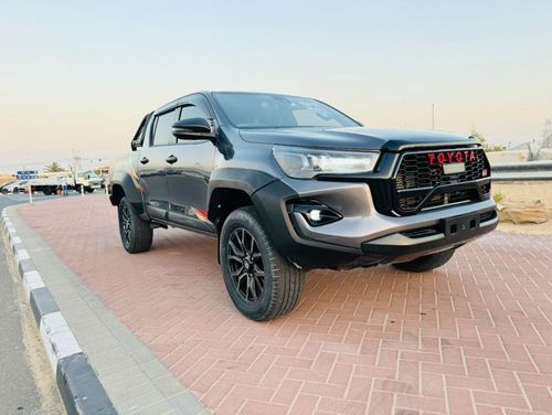 تويوتا هيلوكس GR سبورت TOYOTA HILUX GR , RIGHT HAND,  DIESEL FULL OPTION ( AUTOMATIC)