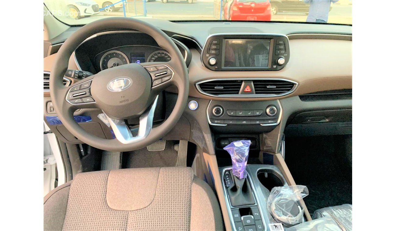 Hyundai Santa Fe V4  with sun roof