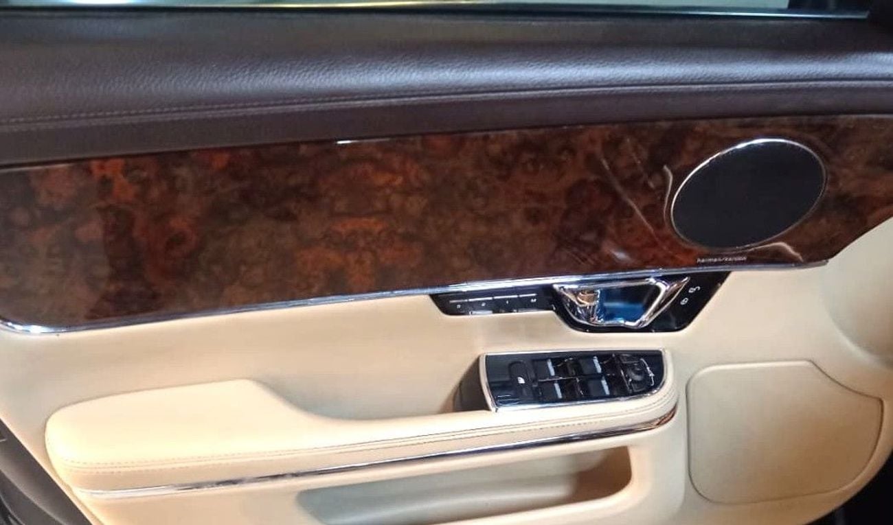 جاكوار XJ LUXURY LWB (LWB) - GCC Specs - Pristine Condition