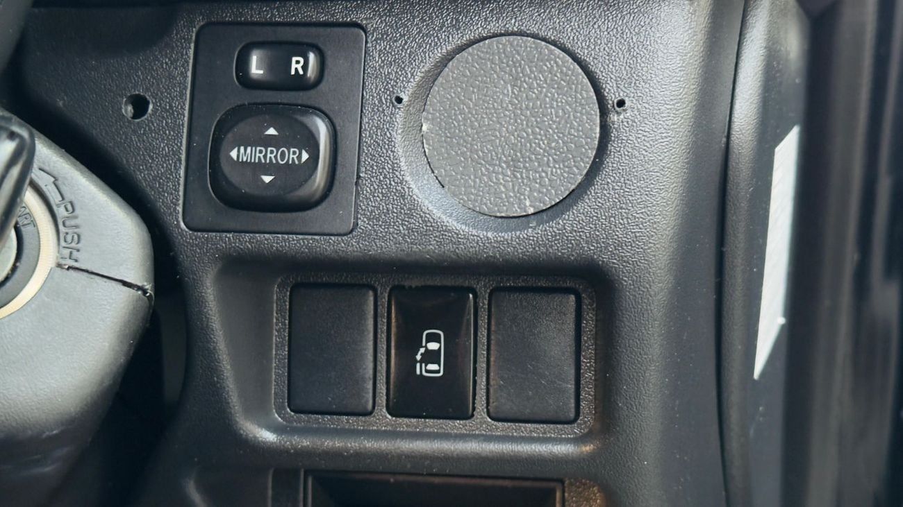 Toyota Hiace POWER SLIDING DOOR | 14-SEATER | 3.0L DIESEL ENGINE | 2WD | AUTOMATIC TRANSMISSION | RHD