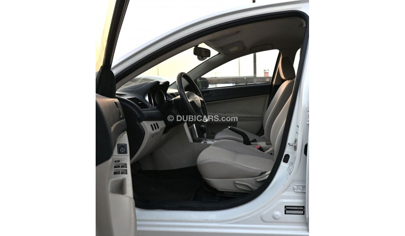 Mitsubishi Lancer 2016 very good condition without accident