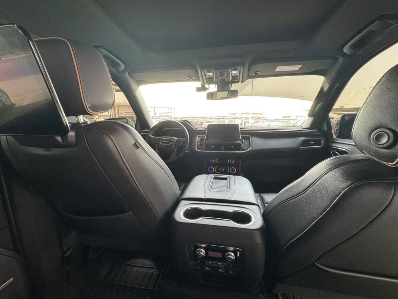 GMC Yukon AT4 GMC YUKON AT4 | 2022   FULL OPTION | GCC SPECS | 60,000 KM   Model: 2022  Engine: 6.2L V8  Power: 42