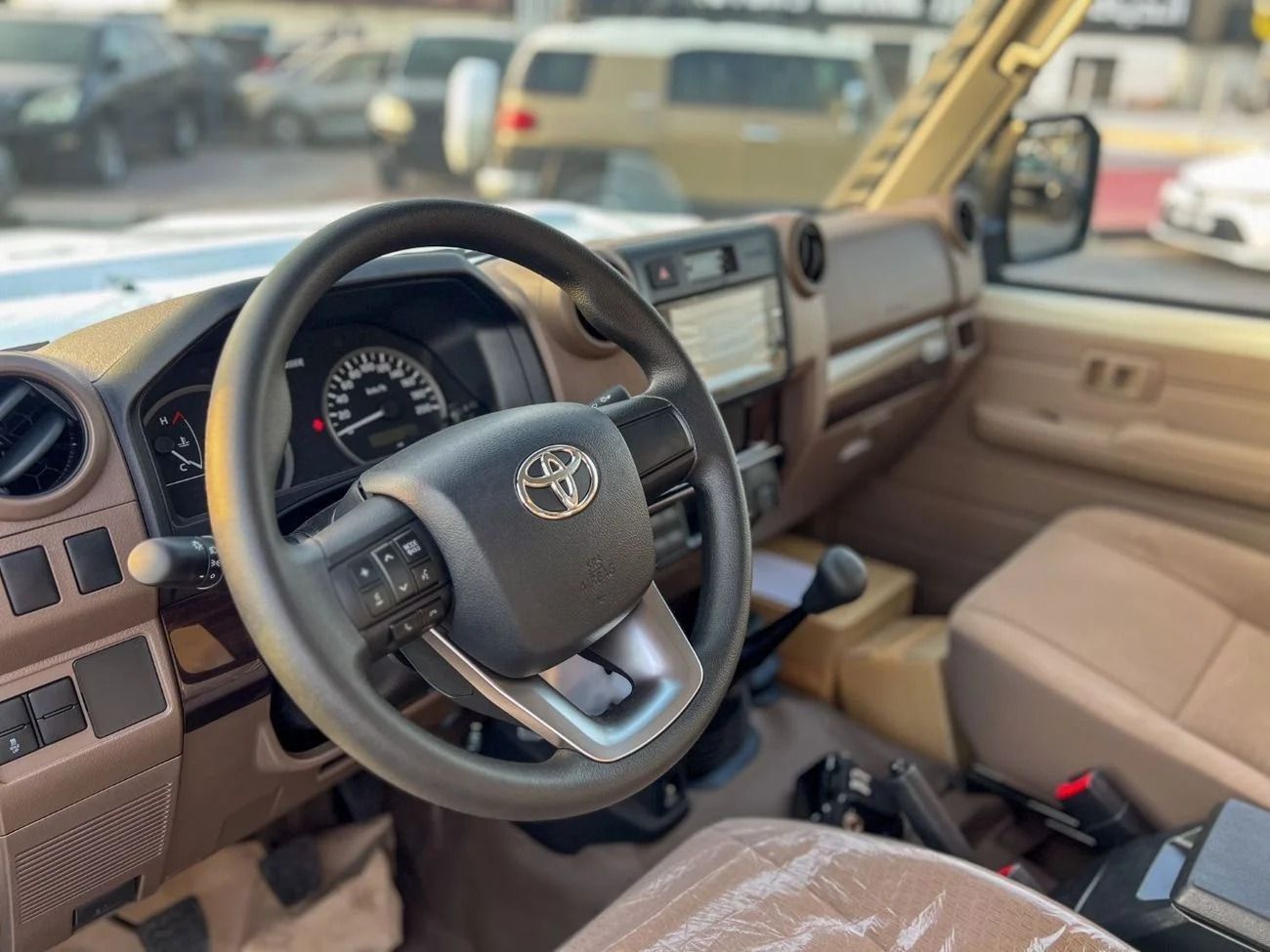 تويوتا لاند كروزر TOYOTA LAND CRUISER PICK UP DOUBLE CABIN 2.8L DIESEL M/T MY 2025