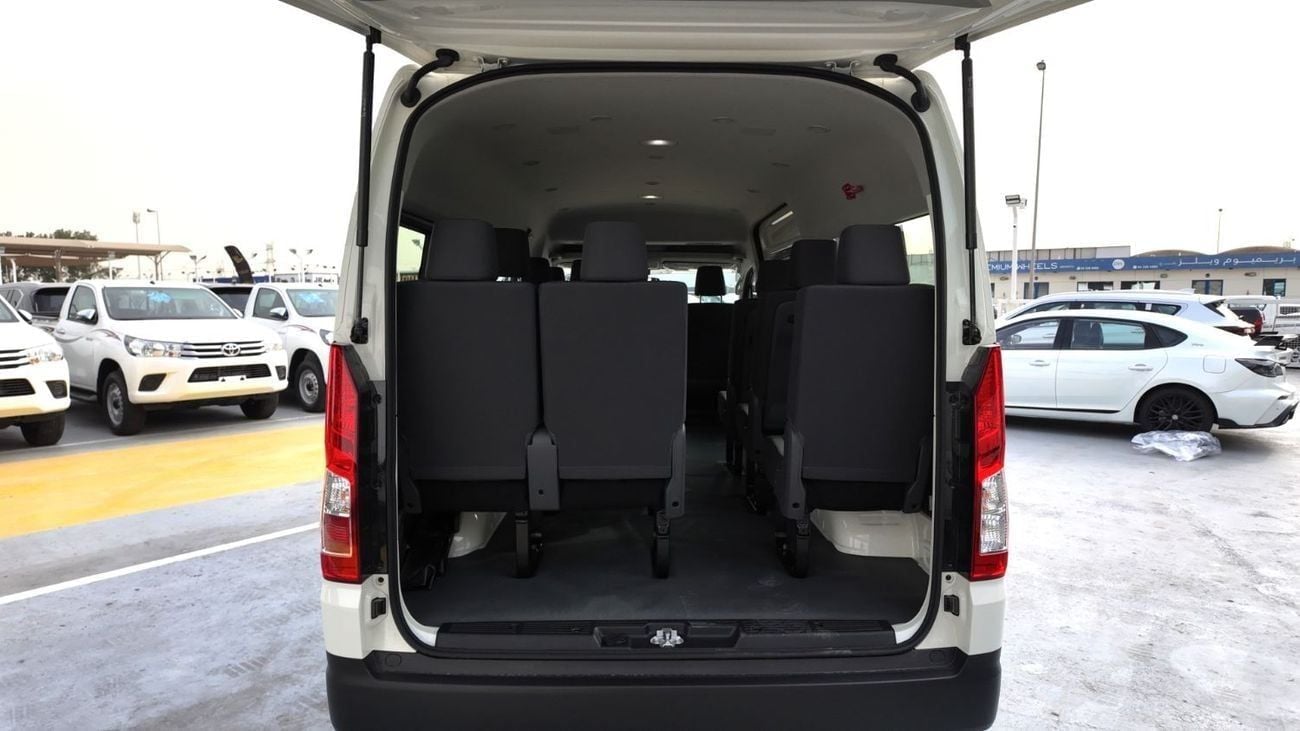 تويوتا هاياس TOYOTA HIACE HIGH ROOF 2.8L DIESEL M/T WHITE 2026