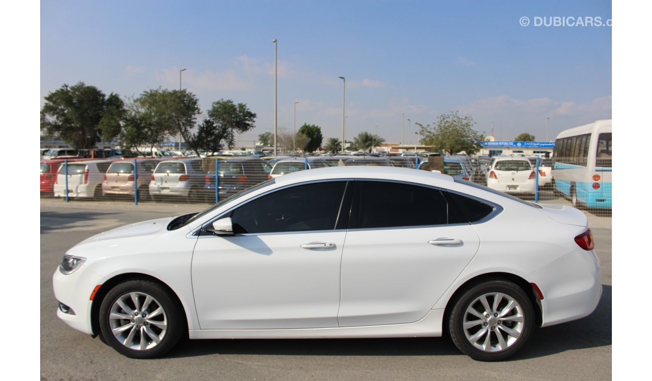 Chrysler 200 USED CAR in Very Good Condition