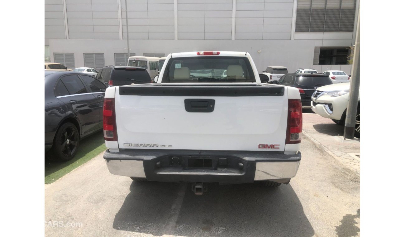 GMC Sierra GCC