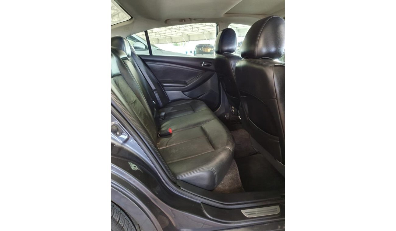 Nissan Altima LEATHER SEATS, SUNROOF, RTA PASSED-MINT CONDITION-AVAILABLE AT GOOD PRICE-LOT-129